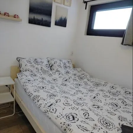 بيت للعطل Posrod Gor - Jacuzzi Wliczone W Cenie Pobytu,bajeczne Widoki, Relax I Spokoj Laski (Zabkowice Slaskie)