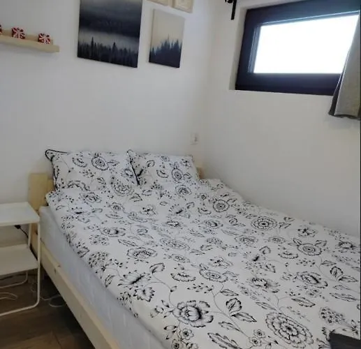 Dom wakacyjny Pośród Gór Laski (Zabkowice Slaskie)